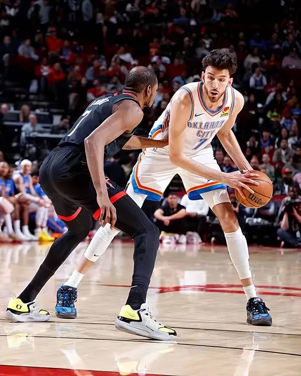 chet霍姆格伦霍姆格伦雷霆